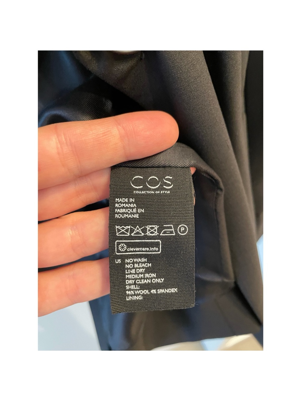 COS wool black blazer with gathered details - Picture 7 of 15